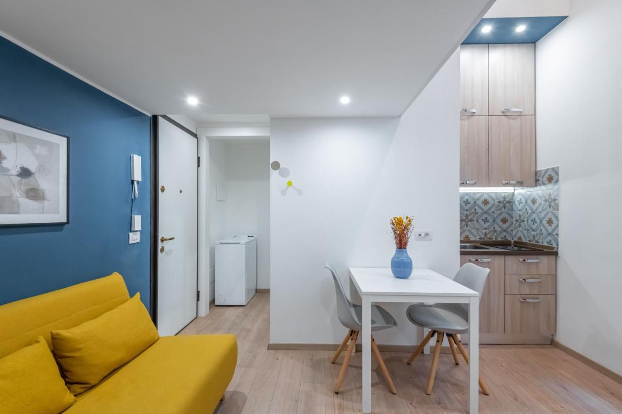 Isola - Studio Flat Милано Екстериор снимка