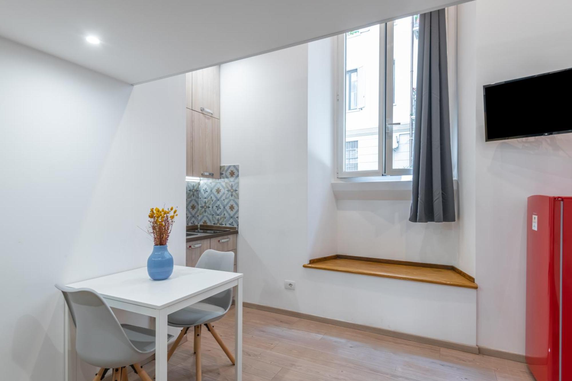 Isola - Studio Flat Милано Екстериор снимка